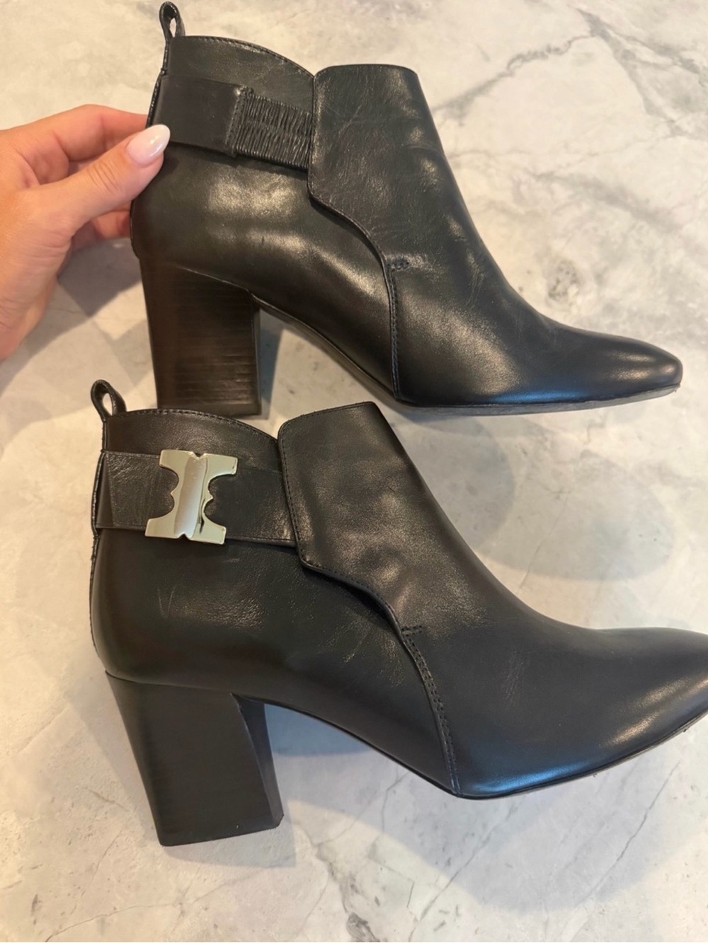 Tory Burch Womens 7 Black Leather Logo Ankle Booties Silver Hardware - Picture 3 of 10
